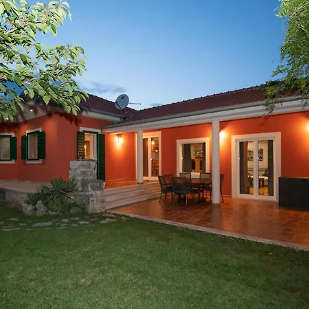 Semesterbostad Three-bedroom In