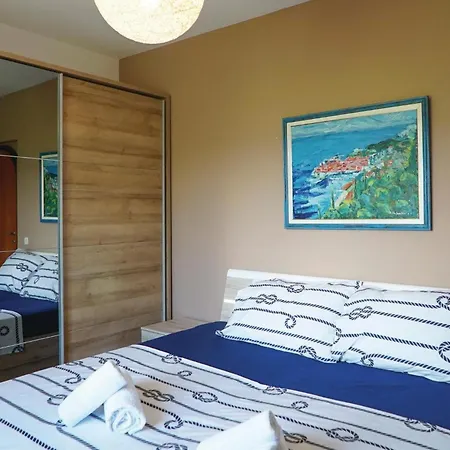 Semesterbostad Three-bedroom In