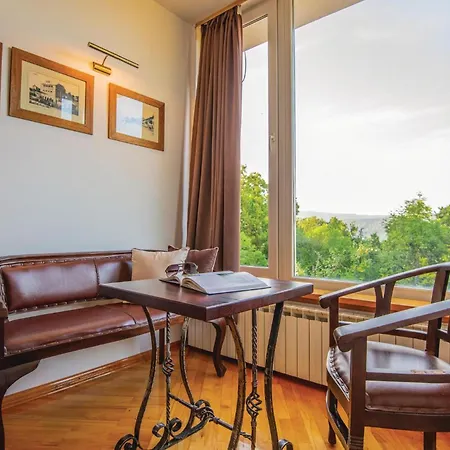 Semesterbostad Three-bedroom In *